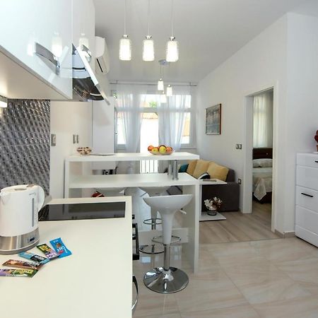 Sibenik City Center Apartment Sonia Buitenkant foto