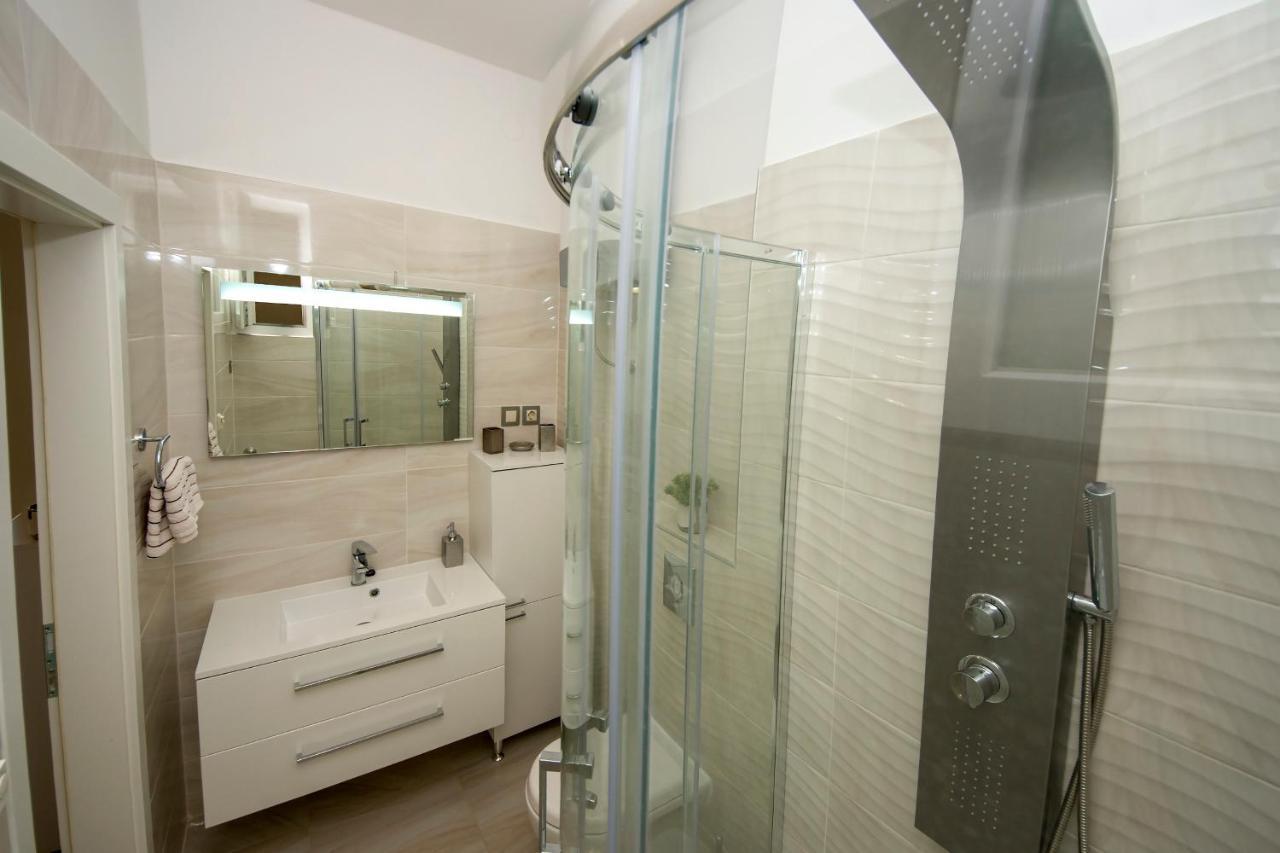Sibenik City Center Apartment Sonia Buitenkant foto