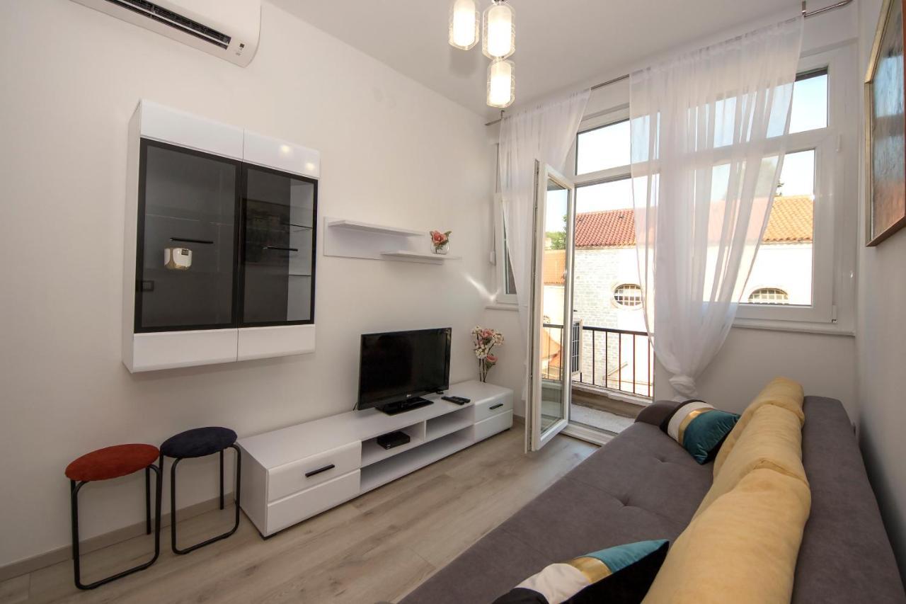Sibenik City Center Apartment Sonia Buitenkant foto